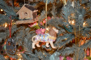 Lion from Grammy Birdhouse TenThousandVillages